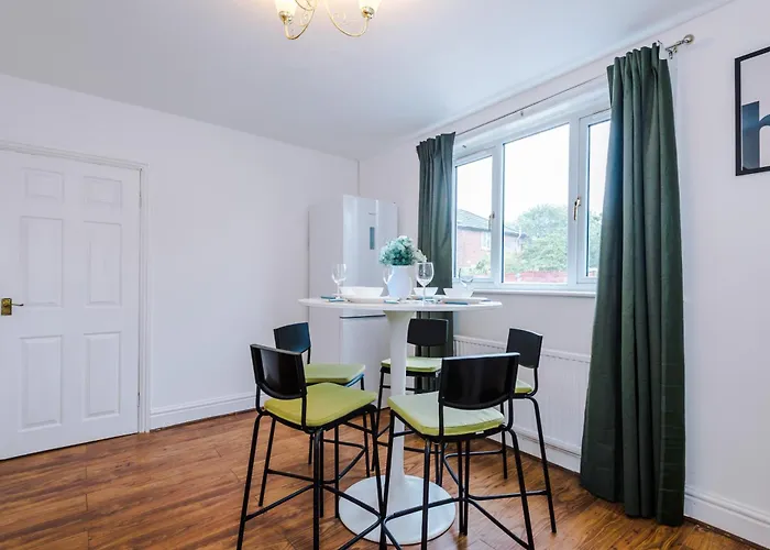 Nyaraló Driveway Stunning 3bedroom In Withington