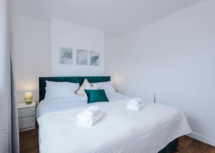 Nyaraló Driveway Stunning 3bedroom In Withington *