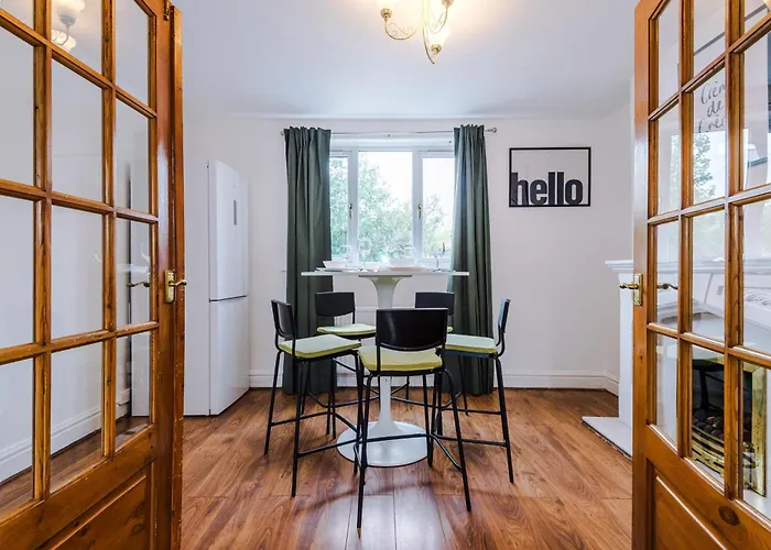 Driveway Stunning 3bedroom In Withington * Manchester