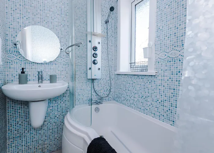 Driveway Stunning 3bedroom In Withington Nyaraló