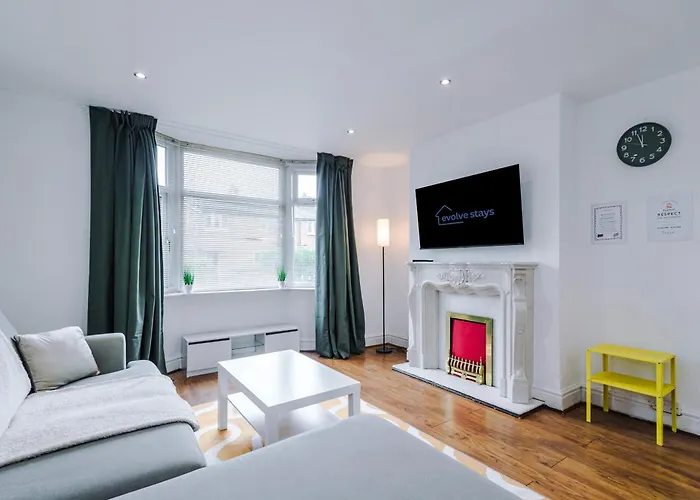 Nyaraló Driveway Stunning 3bedroom In Withington