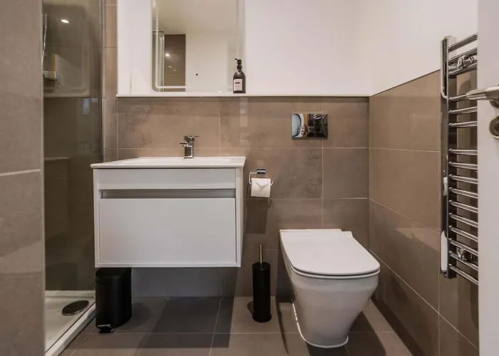 The Hidden - 4br Townhome Roof