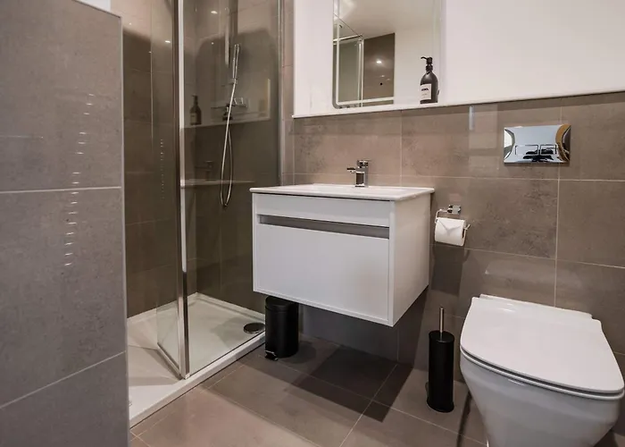 The Hidden - 4br Townhome Roof 펜션 *