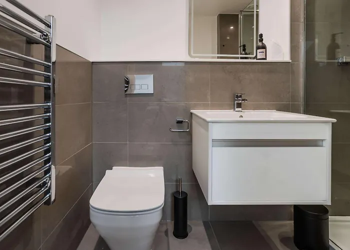 The Hidden - 4br Townhome Roof