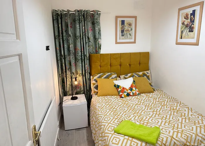 Near Etihad Stadium Bed & Breakfast Manchester