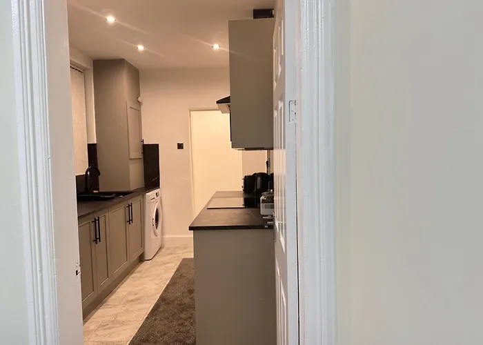 Near Etihad Stadium 3*