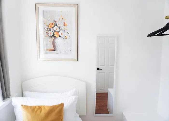 بيت للعطل Spacious 3br Near Etihad And Coop Live - Free Parking! مانشستر