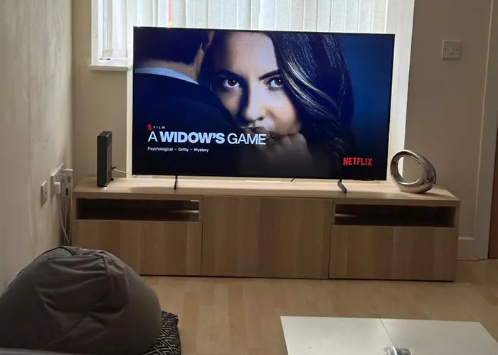 Double Near Trafford Centre *