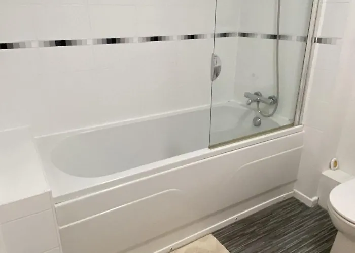 Appartamento Stylish Spacious 2 Bed Balcony Nr Stadium *