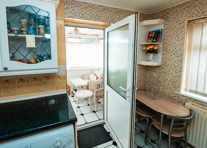 度假居 Family & Group In - Free Parking *