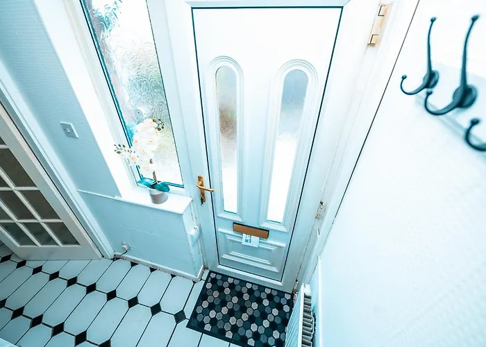 Family & Group In - Free Parking *