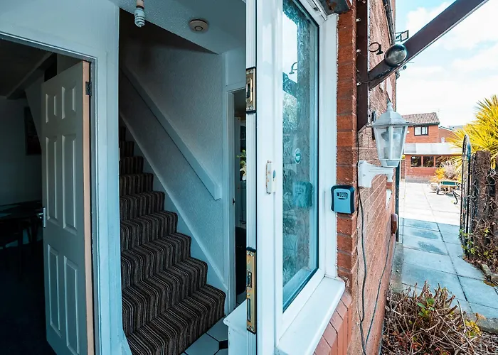 度假居 Family & Group In - Free Parking *