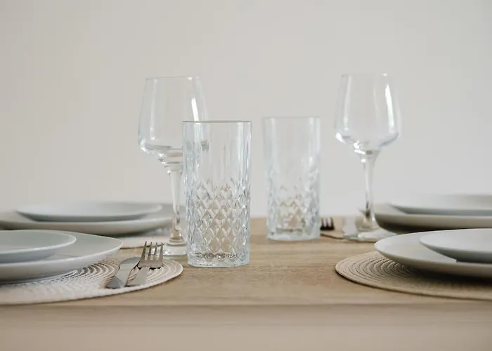 Feriehus Modern 2 Bedroom House With Parking *