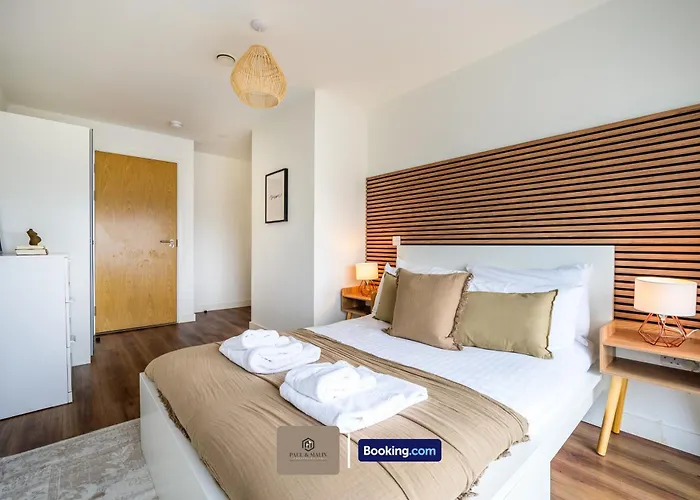 Centrally Located Flat By Paul & Malin Short Term Salford Perfect For Monthly Appartamento Manchester