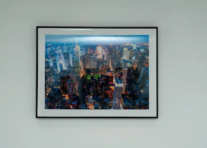 4 Bed Failsworth - 3 Bathrooms - Free Parking - Mon-fri - Ideal For Contractors And Families Holiday home *