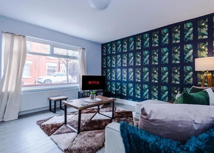 Stylish 3br-colourful-sleeps 5 Manchester