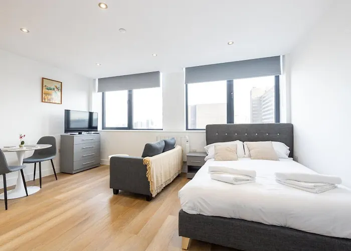 Modern Near Old Trafford Stadium Appartement *