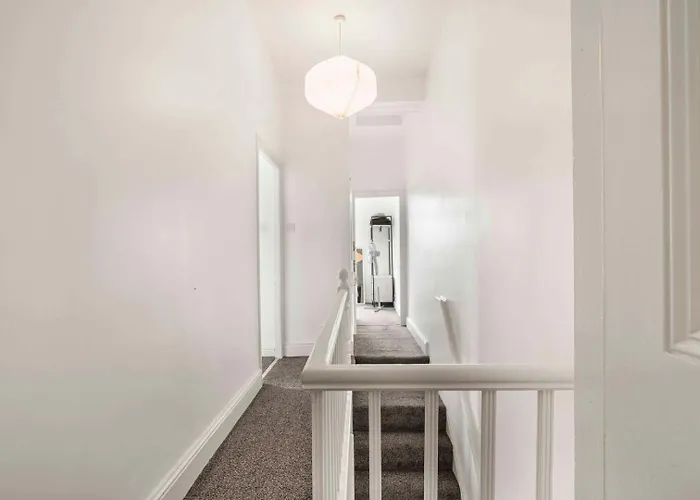 Guestready - Charming In Vibrant Levenshulme 4*