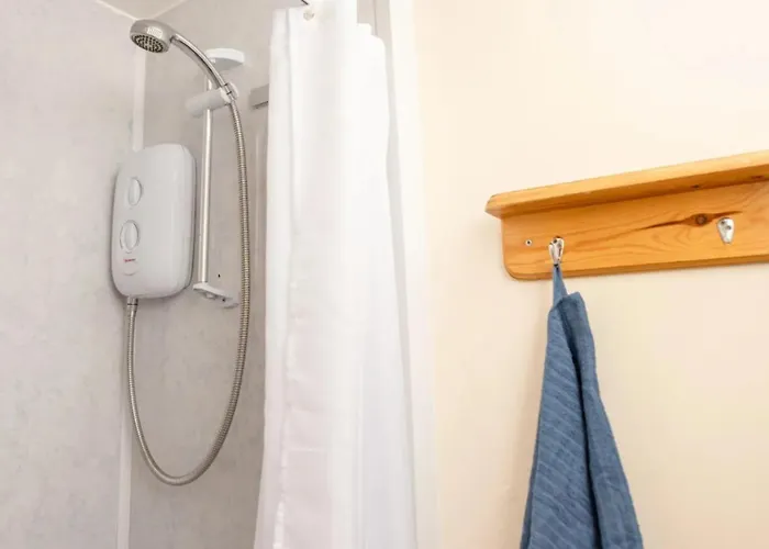 John Lester And Eddie Colman Courts In Salford Apartament