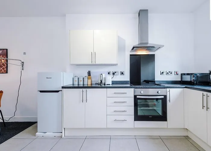 Sleeps 4 + Free Parking Apartman Manchester