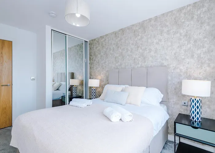 Lägenhet 2br Flat In Salford, Modern, Centre, Wifi, Kitchen