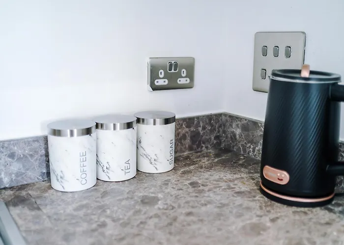 2br Flat In Salford, Modern, Centre, Wifi, Kitchen Lejlighed