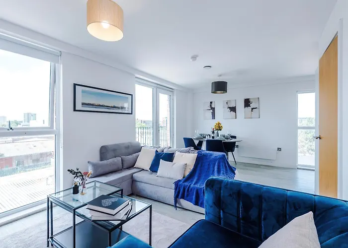 2br Flat In Salford, Modern, Centre, Wifi, Kitchen Manchester