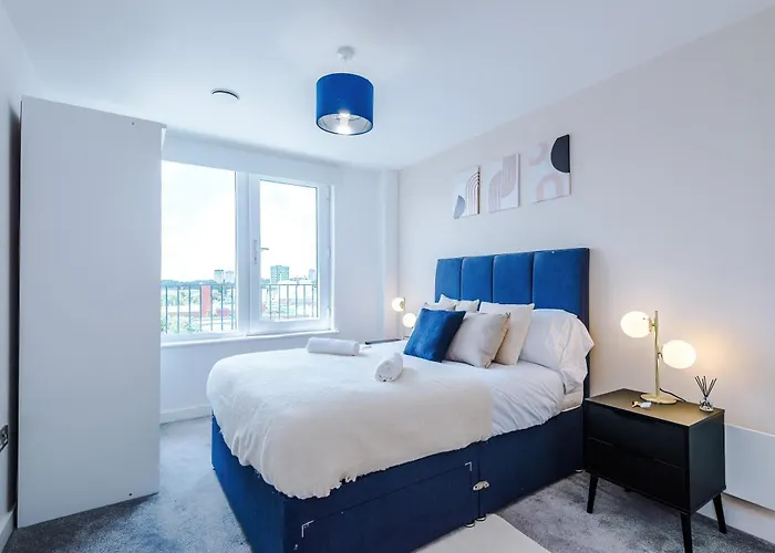Lejlighed 2br Flat In Salford, Modern, Centre, Wifi, Kitchen Manchester