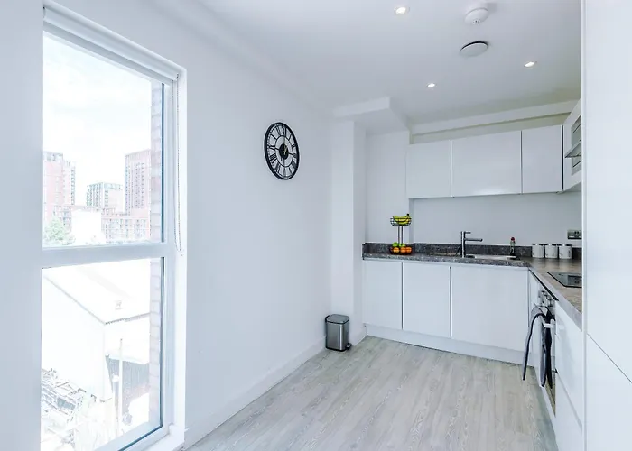 2br Flat In Salford, Modern, Centre, Wifi, Kitchen Lejlighed Manchester