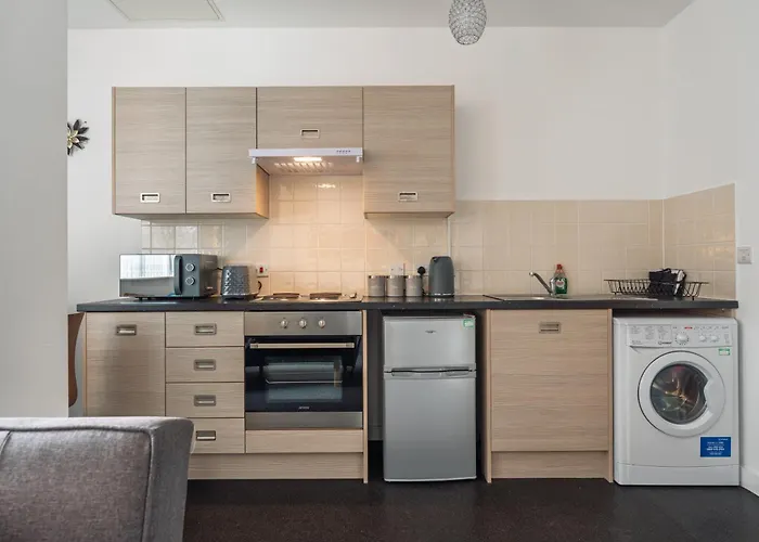 Trafford Apartment *