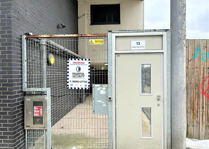 Mosh Hulme Apartmán 4*