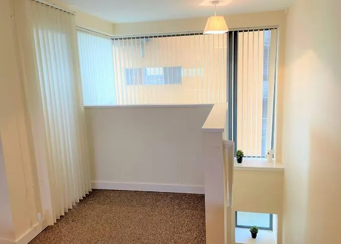 Mosh Hulme Manchester