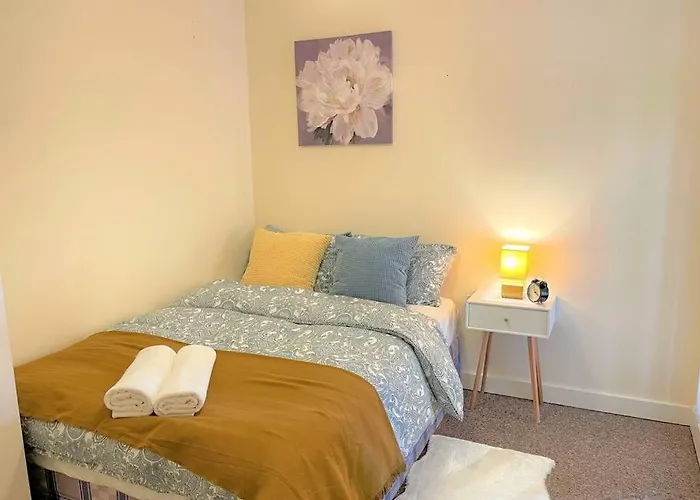 Mosh Hulme Apartmán 4*