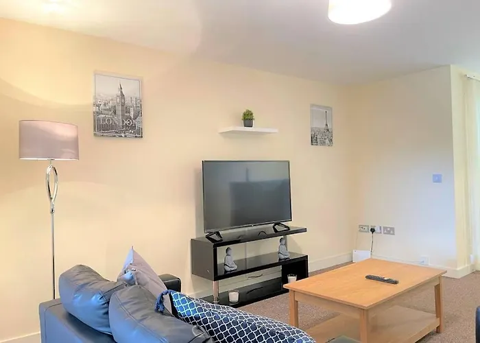 Mosh Hulme Apartmán 4*