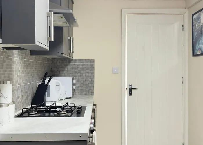 度假居 Stylish 3 Bedroom House 60 - Free Parking *