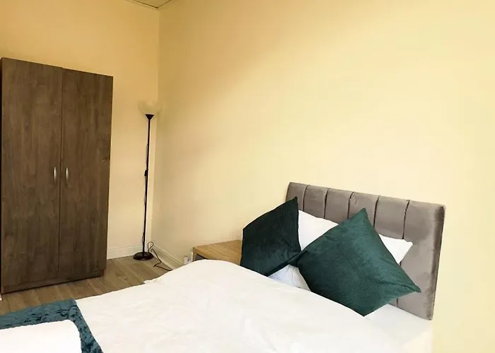 Stylish 3 Bedroom House 60 - Free Parking * 曼彻斯特