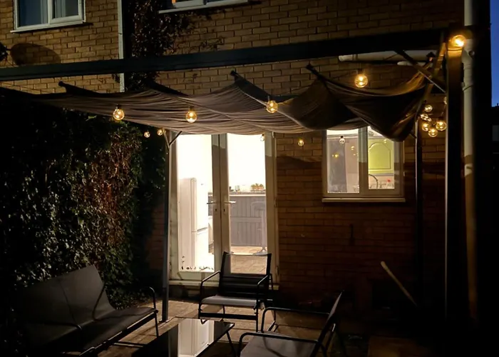 House In Manchester Mvs Snug Urban… - 21193 Casa de Férias