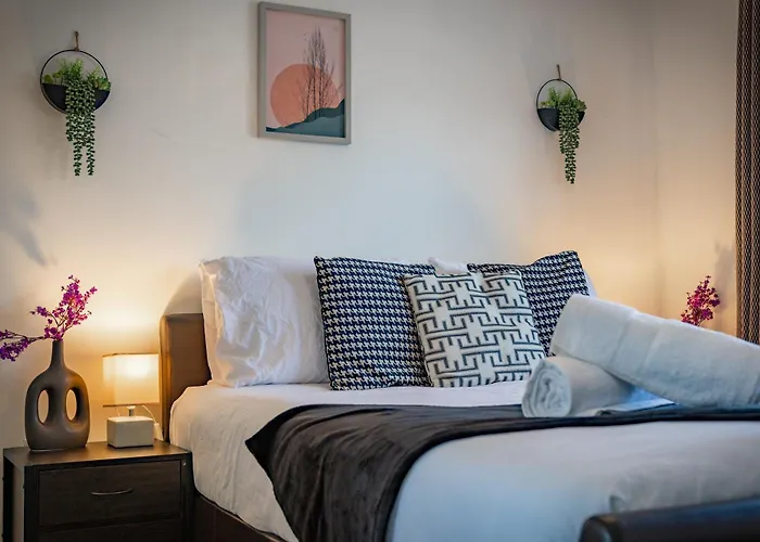 펜션 New Large Townhouse 3 Bedrooms 4 Beds And Parking 맨체스터