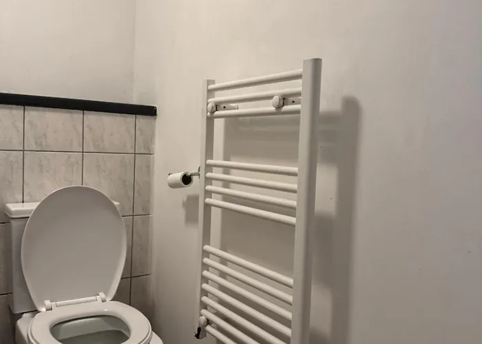 Place * Манчестер