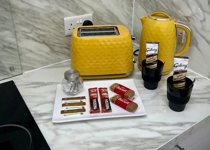 Studio- Great Location- M U F C- Old Trafford Mcr *