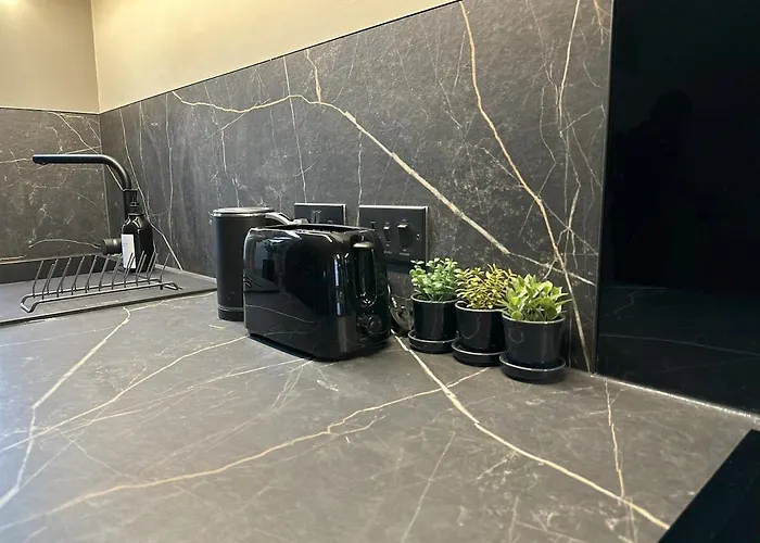 Short Walk To Coop Live And Etihad Stadium * Manchester