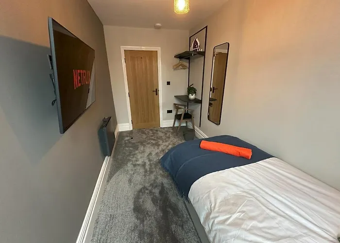 Short Walk To Coop Live And Etihad Stadium Daire *