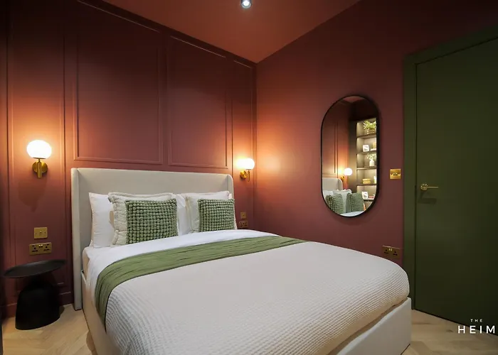 Malva At The Heim Apartment *