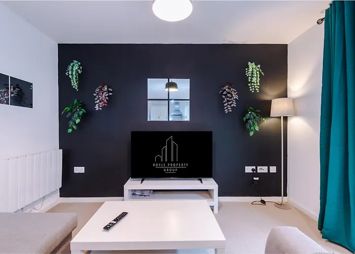 شقة Stylish 2-bed Apartment, Sleeps 6, Free Parking مانشستر