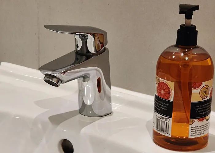 Apartamento Bee Cosy - Near Train Stations And Shopping Centre With Paid Private Parking, 500mbps Internet And Netflix Mánchester