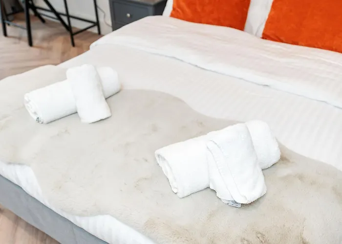 2 Bedroom, 2 Bathroom Apartment, Close To Mcr Centre * Manchester