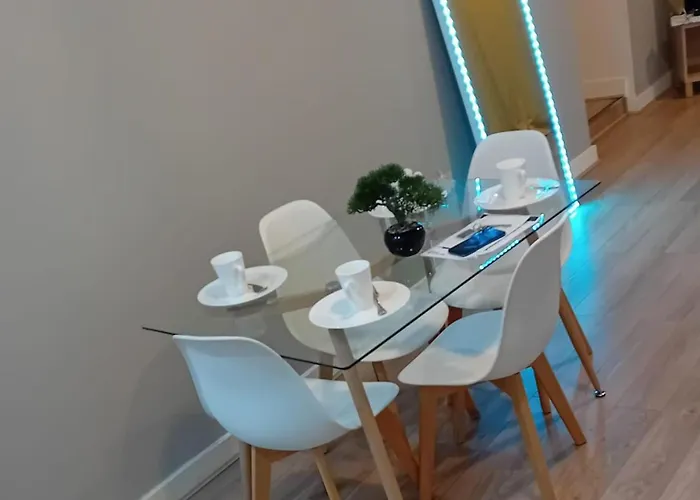 Appartement 3 Bed-sleeps 6-city Centre-free Parking *