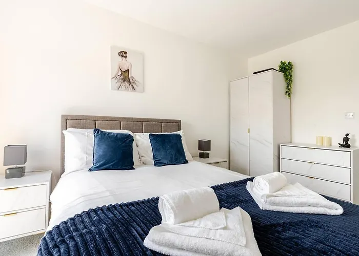 Lets Sa I 2bed 2bath L Waterfront L Private Balcony I Relaxing Retreat I Great Location