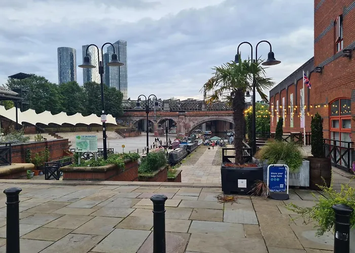 Elegant 2bd & 2ba Centre Luxury With View Daire Manchester