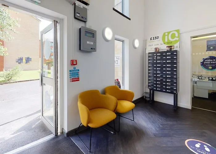 Iq Daisy Bank * Mánchester